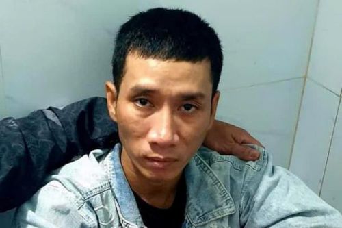 Bắt hai đối tượng mua bán trái phép chất ma túy, lòi ra... súng ngắn