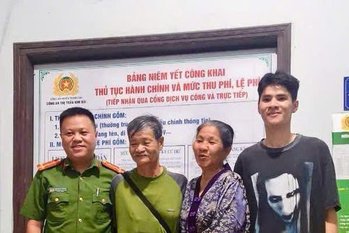 Người đàn ông cầm theo sổ tiết kiệm 600 triệu đồng rồi... đi lạc