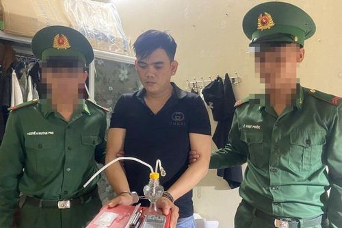 Biên phòng bắt 'ma'