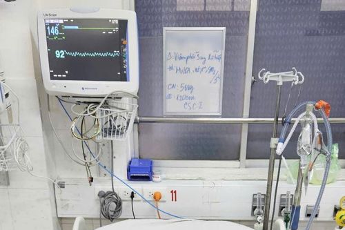 Cứu sống bé trai hơn 4 tuổi nặng 60 kg mắc cúm A/H1