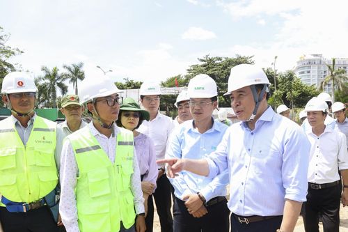 Phó Bí thư Thường trực Tỉnh ủy Nguyễn Khắc Toàn kiểm tra tiến độ các dự án trọng điểm trên địa bàn TP. Nha Trang