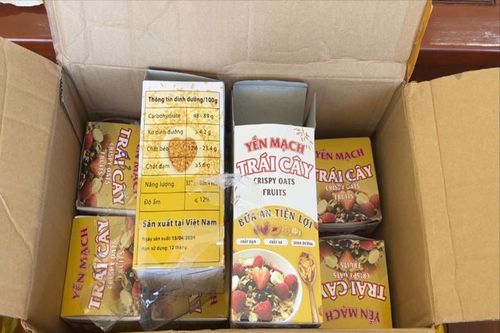 Phát hiện khối lượng ma túy lớn dấu trong thùng sữa