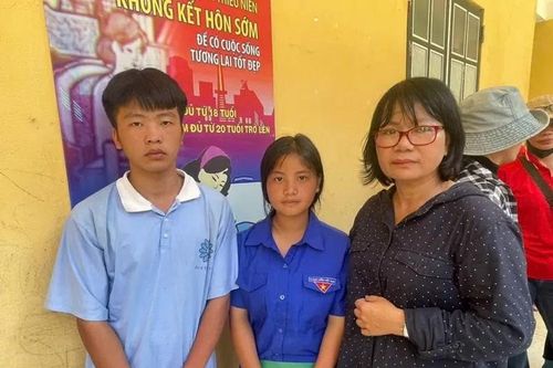 Trường Đại học Điện lực nhận nuôi học sinh mồ côi
