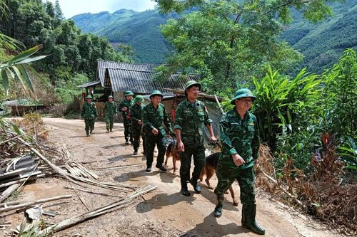 Đẩy nhanh tiến độ tìm kiếm các nạn nhân tại thôn Nậm Tông
