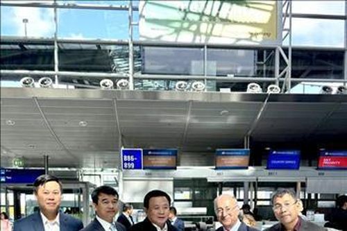 WUS tiếp tục gửi tặng máy lọc nước cho vùng bị ảnh hưởng bão lũ ở Việt Nam