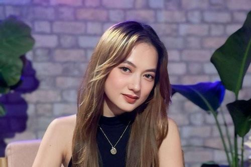 'Bé' Xuân Nghi hẹn hò sau cuộc tình 8 năm tan vỡ