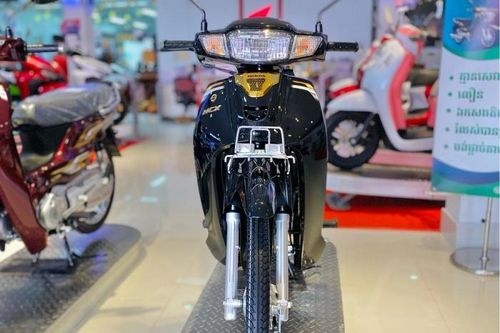 Xe máy Dream 125cc huyền thoại của dân Việt về đại lý giá rẻ lấn át cả Future