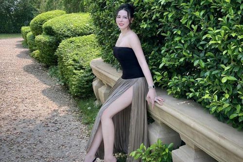 Nhan sắc mỹ nhân Đà Lạt 31 tuổi là 'đại gia' ngành làm đẹp