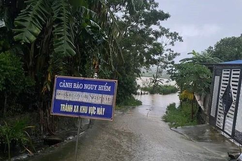 Mưa lớn gây ngập úng cục bộ, Hà Tĩnh cho hàng nghìn học sinh nghỉ học để đảm bảo an toàn