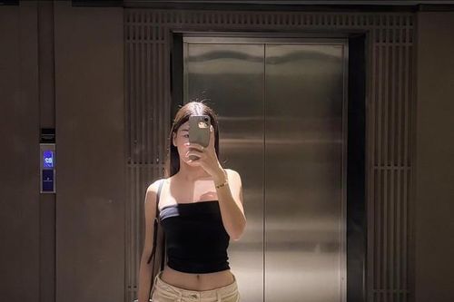 Vợ Đặng Văn Lâm khoe body 'sắc nét' trước khi mang thai