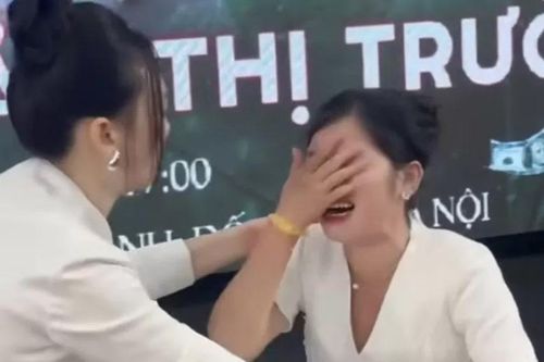 Đào tạo kiểu bắn dây thun vào tay học viên và đôi điều suy ngẫm