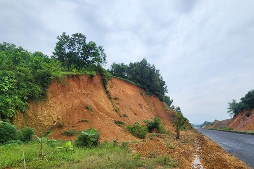 Thanh Hóa: Hủy kết quả đấu giá quyền khai thác khoáng sản mỏ đất làm vật liệu san lấp
