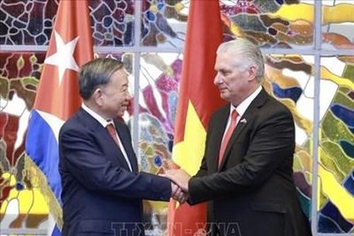 'Viva Cuba, Viva Việt Nam'!
