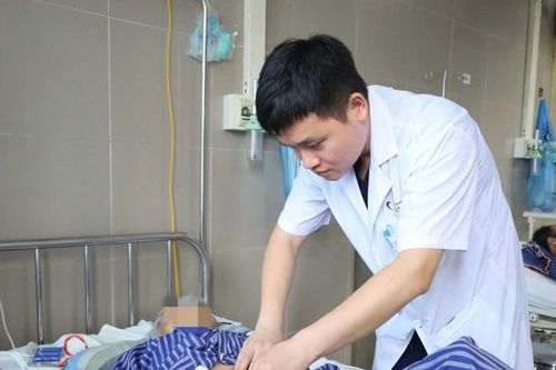 Nhiều người vỡ ruột thừa, dấu hiệu nhận biết sớm tránh biến chứng