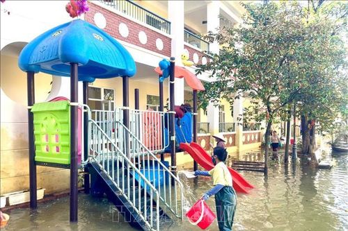 Nước rút, các trường học ở Chương Mỹ (Hà Nội) tập trung dọn vệ sinh
