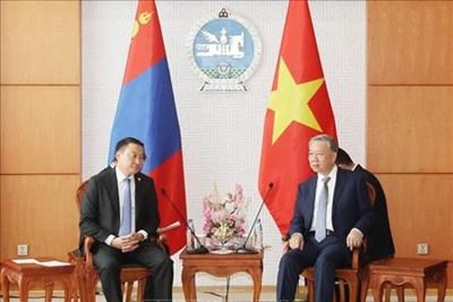 Tổng Bí thư, Chủ tịch nước Tô Lâm hội kiến với Chủ tịch Quốc hội Mông Cổ