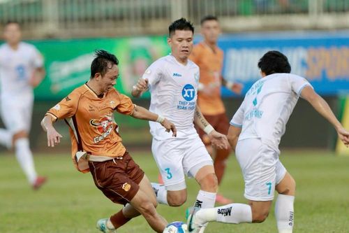 Trong cảm xúc những người quen cũ