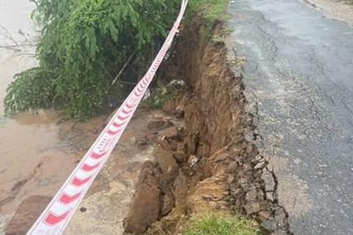 Nhìn lại hành trình 24 năm di dân vượt lũ - Bài 3: Từ kinh nghiệm vượt lũ đến lời giải ứng phó sạt lở (Tiếp theo và hết)