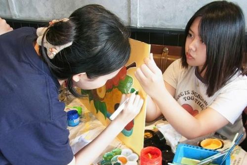 Nhóm bạn trẻ và dự án mang tên 'Hy vọng'