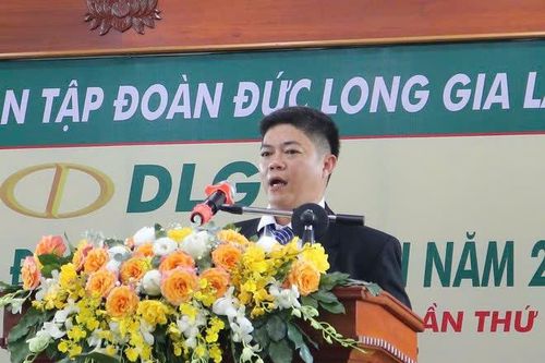 'Đại gia phố núi' cam kết cổ phiếu sẽ không bị hủy niêm yết