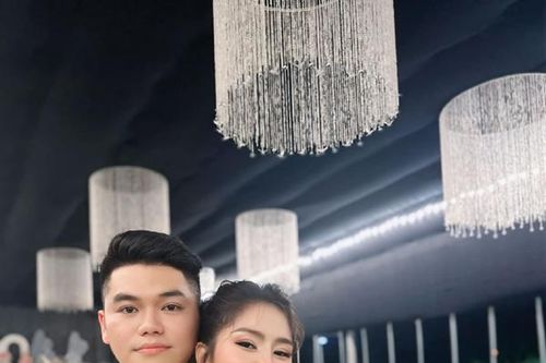 10 năm sau chia tay Quách Ngọc Ngoan, mỹ nhân gốc Trà Vinh tái hôn với chồng trẻ, cuộc sống tốt đẹp