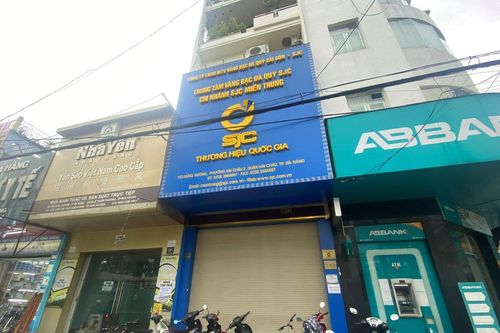 Người dân lo lắng khi 2 cửa hàng SJC tại Đà Nẵng đột ngột đóng cửa, tạm ngưng giao dịch