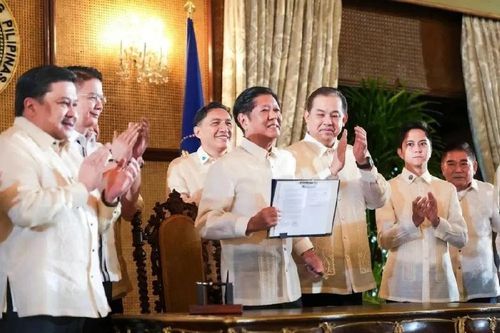 Muốn 'tự lực cánh sinh' trong công nghiệp quốc phòng, Philippines tung luật mới