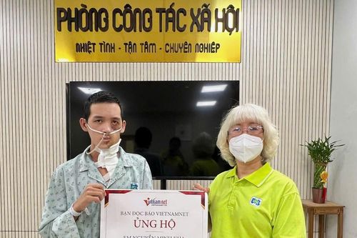 Báo VietNamNet đóng viện phí gần 140 triệu đồng cho em Nguyễn Minh Kha