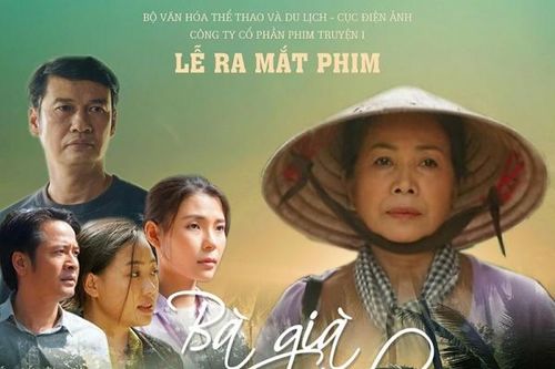 'Bà kế' Thúy Diễm trở lại màn ảnh rộng với vai diễn trong phim Bà già đi bụi