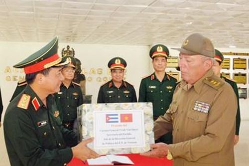 Minh chứng cho sự gắn bó và tình đoàn kết, hữu nghị hiếm có