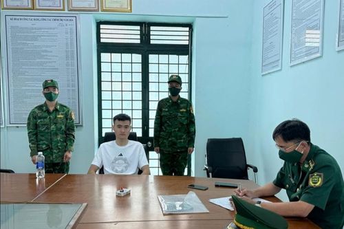 Bắt 2 đối tượng trốn truy nã và 1 đối tượng bị Công an đang truy tìm