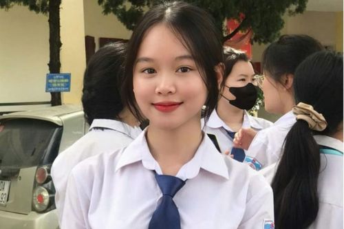 Nữ thủ khoa đầu vào Học viện Ngân hàng 'cãi lời' bố mẹ để theo đuổi ước mơ