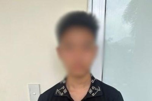 Thiếu niên 17 tuổi giao dịch hơn 3 tỉ đồng trong tài khoản 'nhờ' lừa đảo bán vé máy bay