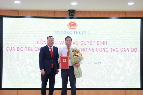 Nhân sự Trung ương: Bộ Công Thương, Bộ Tư pháp điều động lãnh đạo; tân Phó Tổng Giám đốc VTV là ai?
