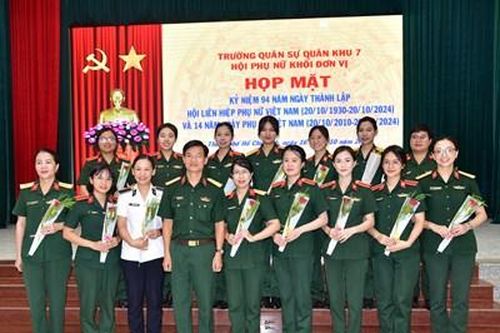 Trường Quân sự Quân khu 7 họp mặt Ngày Phụ nữ Việt Nam 20-10