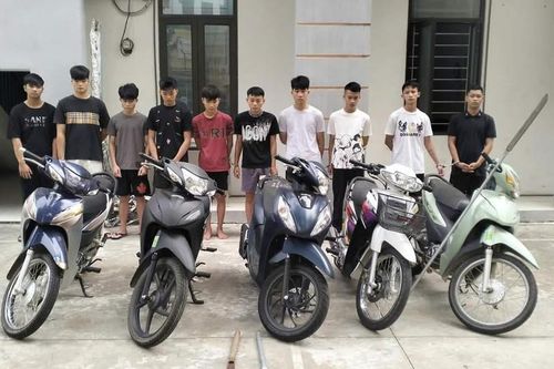 Vĩnh Phúc: Bắt 15 đối tượng dùng phóng lợn, dao quắm chém nhau