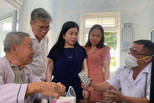 Giảm quá tải bệnh viện – Những giải pháp từ góc nhìn hệ thống