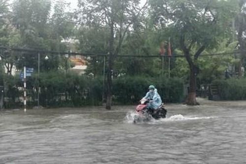 Quảng Nam: Mưa lớn gây ngập một số tuyến đường TP Tam Kỳ
