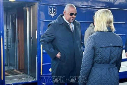 Bộ trưởng Quốc phòng Mỹ thăm Ukraine
