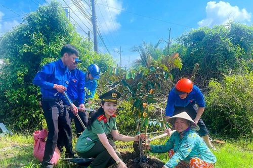 Cà Mau tái hiện 200 ngày tập kết ra bắc