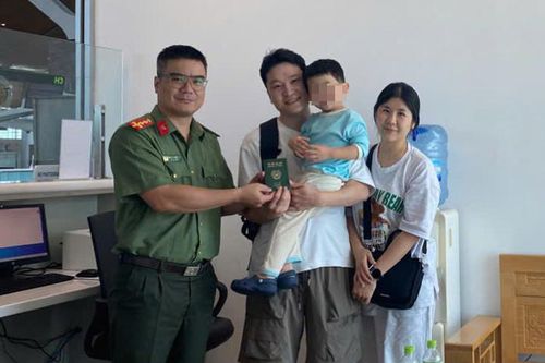 Kịp thời tìm kiếm, trả lại hộ chiếu bị thất lạc cho du khách Hàn Quốc