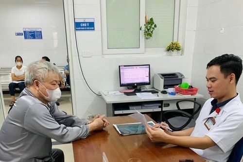 Đi ăn phở, người đàn ông ở Bắc Giang phải nhập viện vì sự cố hy hữu