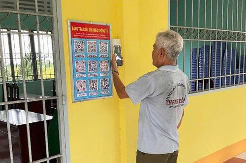 Huyện Lai Vung thực hiện mô hình bảng tra cứu, tìm hiểu thông tin bằng mã QR-Code ở các khóm, ấp