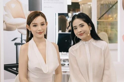 Đọ độ giàu của 2 phú bà tham gia Chị Đẹp Đạp Gió