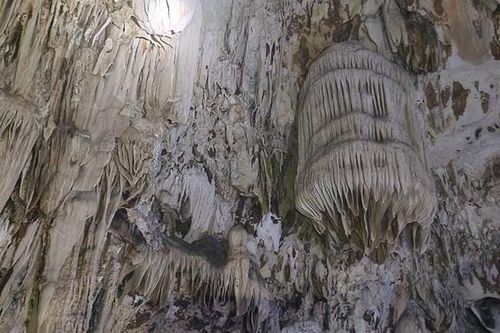 Phát hiện hang động đẹp ở mỏ đá núi Đụn: Chủ tịch UBND tỉnh Thanh Hóa yêu cầu dừng hoàn toàn hoạt động khai thác