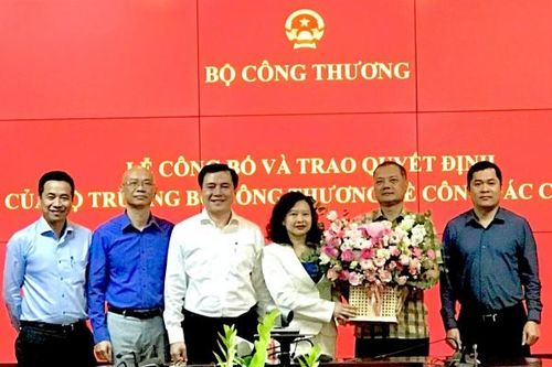 Bộ Công Thương bổ nhiệm bà Trịnh Thị Thu Hiền làm Phó Cục trưởng Cục Xuất nhập khẩu