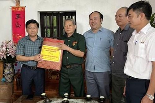 Nghị lực và nghĩa tình của 'ông Xuyến thương binh' - Kỳ 1: 15 năm tập đi vì quyết không tàn phế