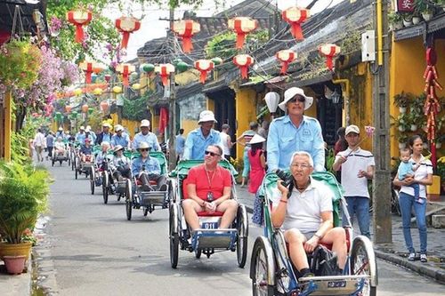 Hội An xây dựng tuyến phố văn minh thương mại