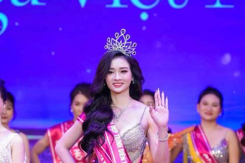Nữ huấn luyện viên Yoga đăng quang Hoa hậu