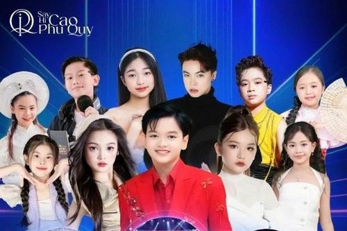 Ca sĩ nhí trình diễn các ca khúc bằng 4 thứ tiếng tại live concert